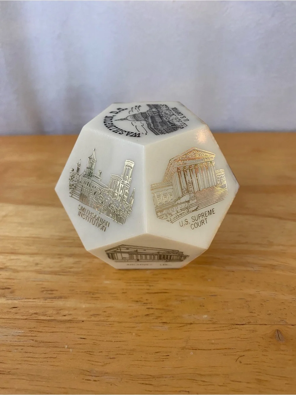 Vintage Washington D.C. Landmarks Paperweight Souvenir Dodecahedron